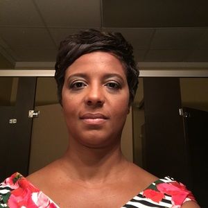 Meet your Posher, Tia